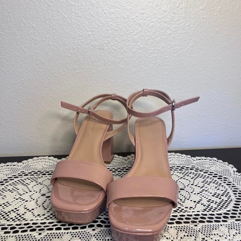 Blush pink patent platform block